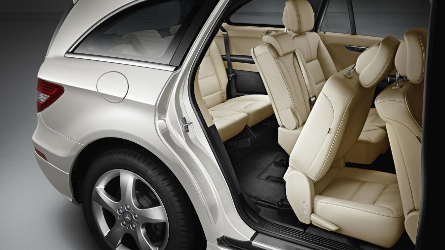  Mercedes-Benz R-Class 2011 года  (фото 17 из 186)